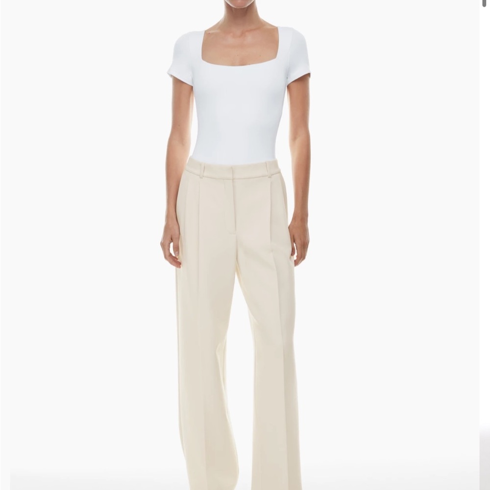Aritzia Babaton Squareneck Bodysuit